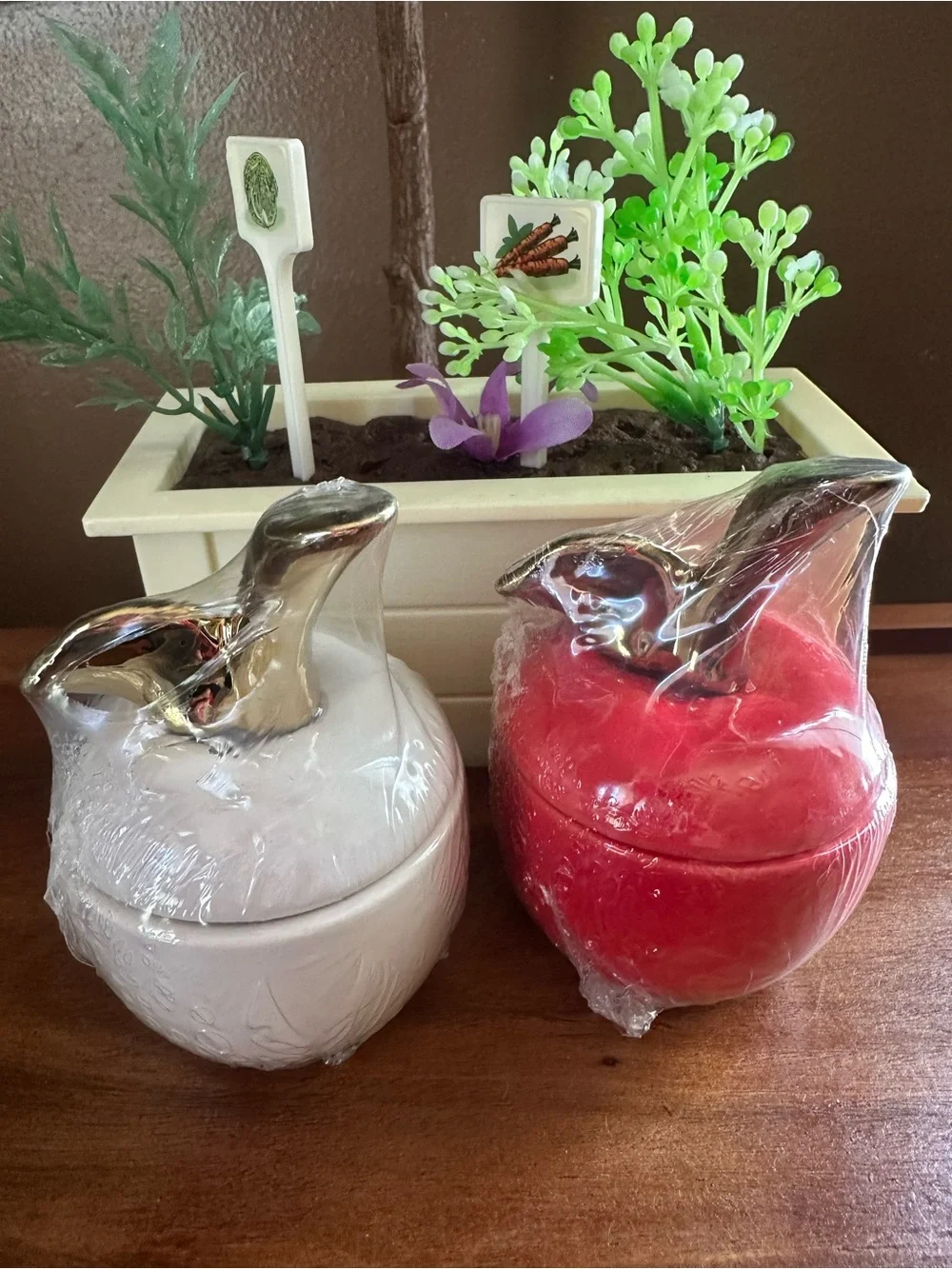 Home Collection porcelain apple